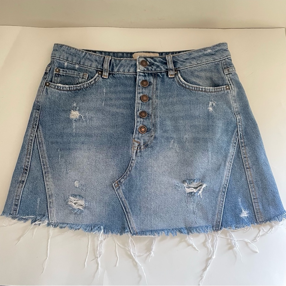 We the Free distressed denim skirt size 30